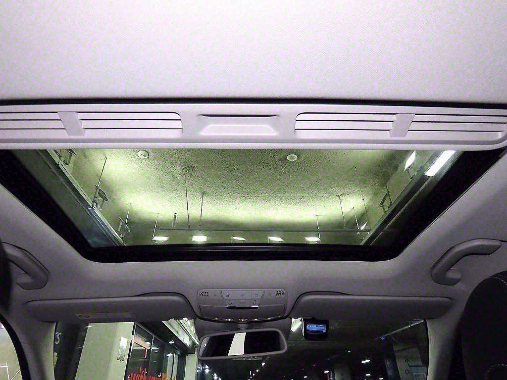 Mercedes Benz C Class 2018 Negro - Importación desde Corea - HF Imports Iquique - Foto 17