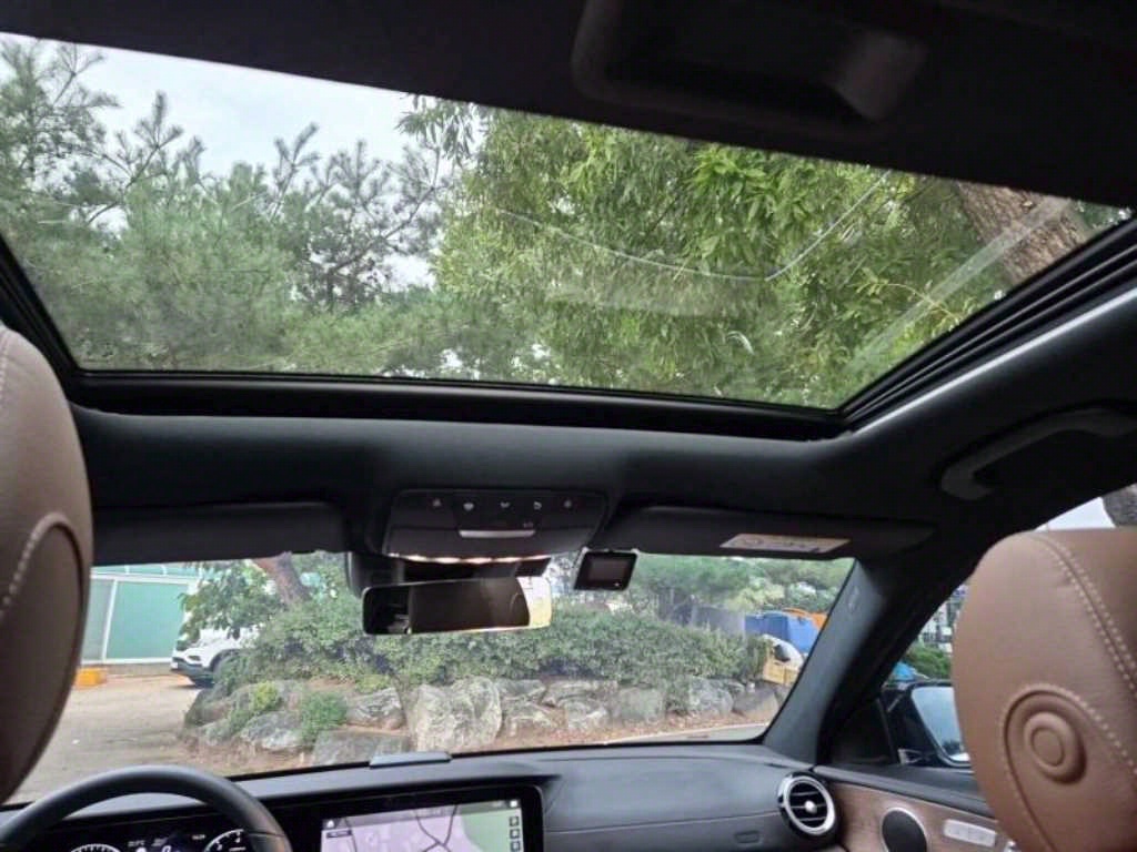 Mercedes Benz E class 2023 Negro - Importación desde Corea - HF Imports Iquique - Foto 18