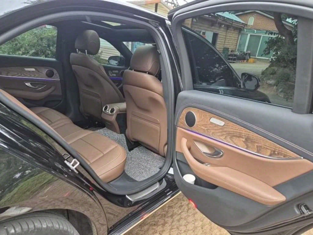 Mercedes Benz E class 2023 Negro - Importación desde Corea - HF Imports Iquique - Foto 20