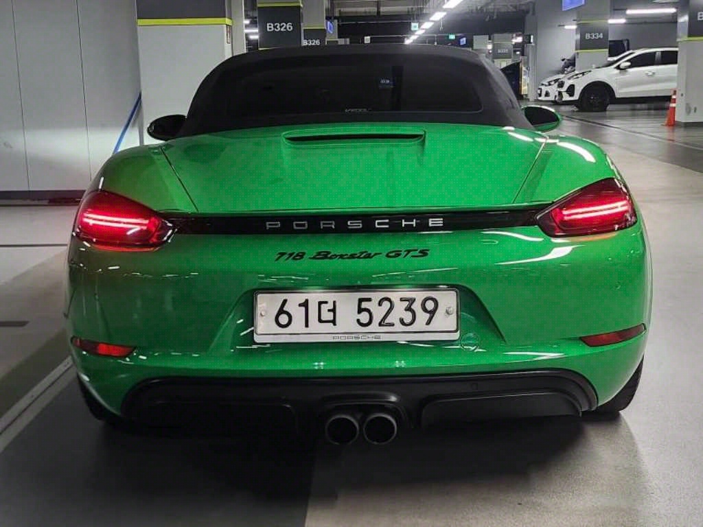 Porsche 718 - Vista 4