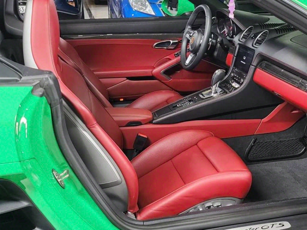 Porsche 718 - Vista 11