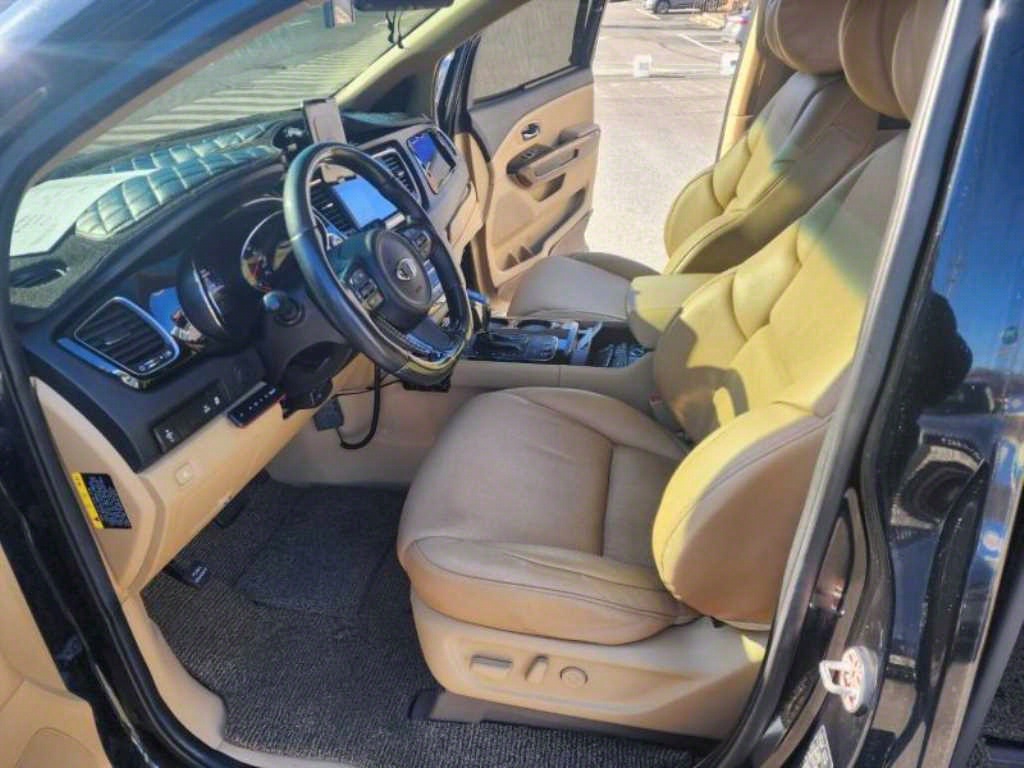 KIA Carnival 2016 Negro - Importación desde Corea - HF Imports Iquique - Foto 17