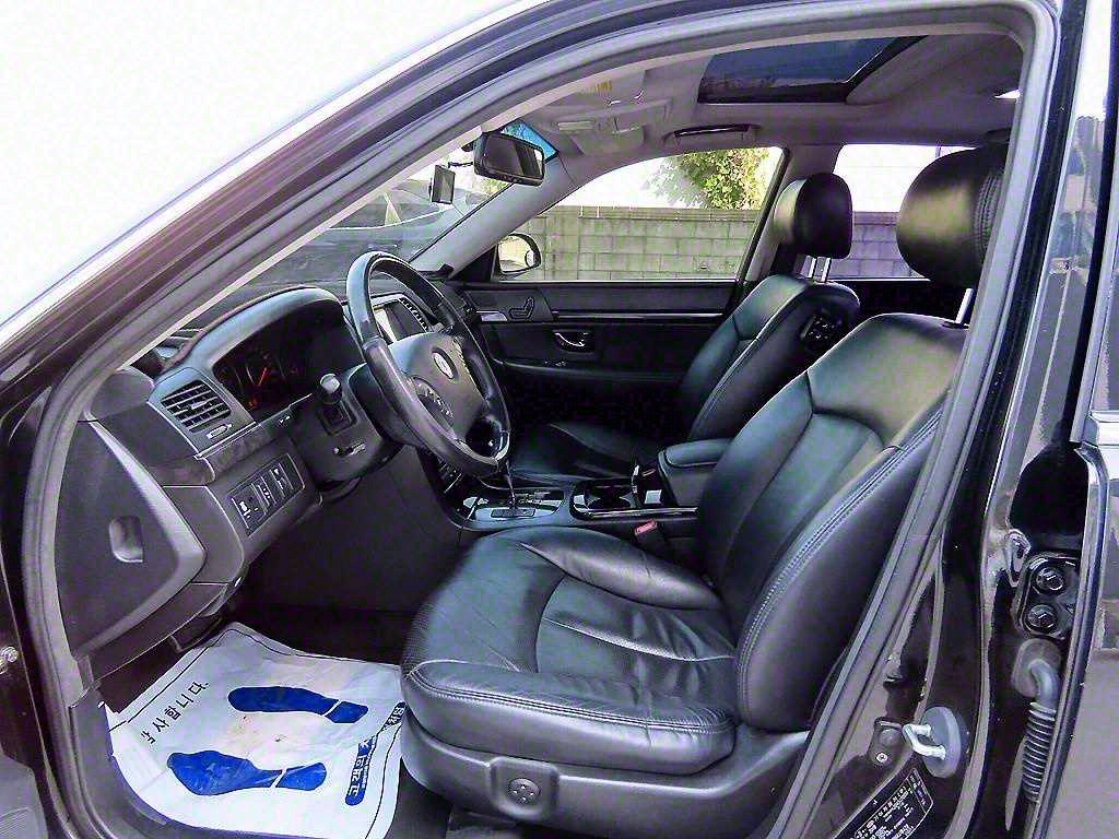 KIA Opirus - Vista 5