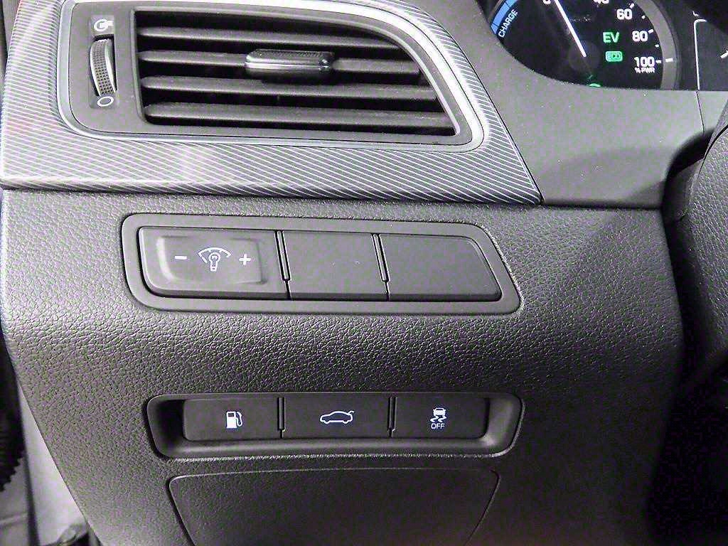 HYUNDAI Sonata - Vista 11