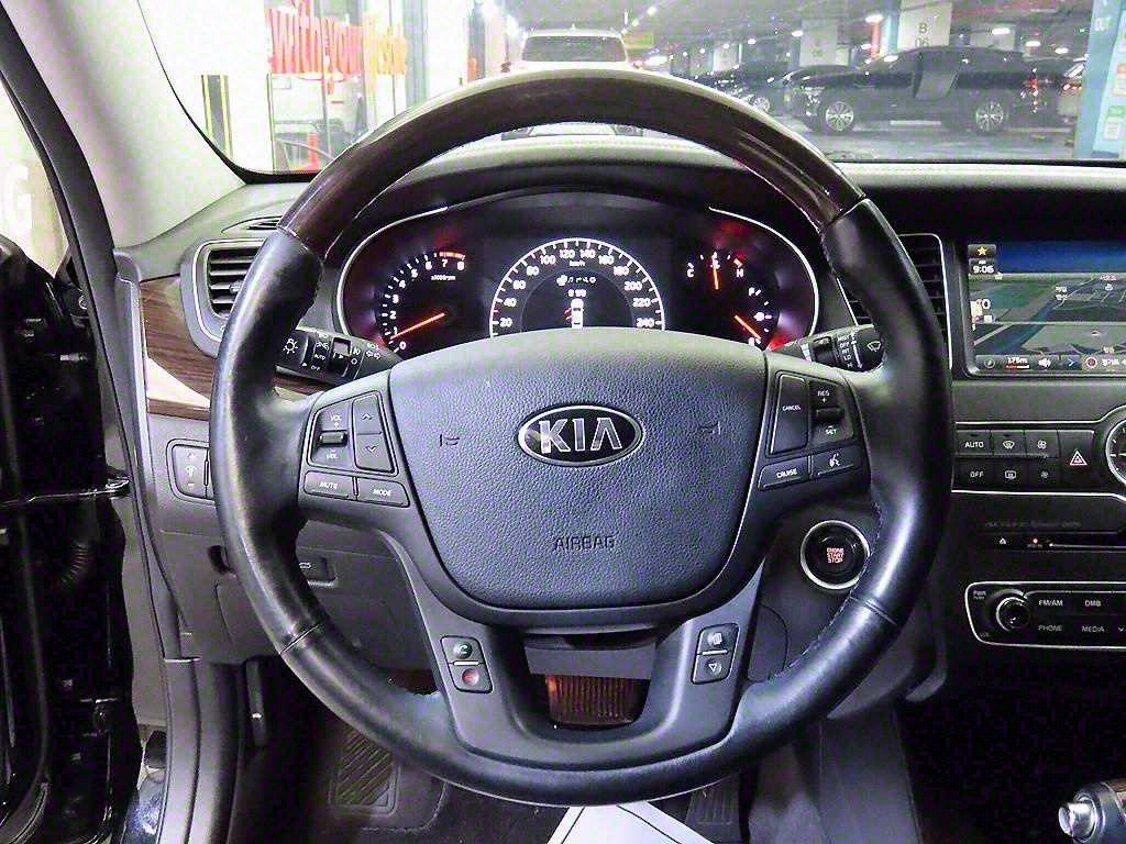 KIA K7 - Vista 8