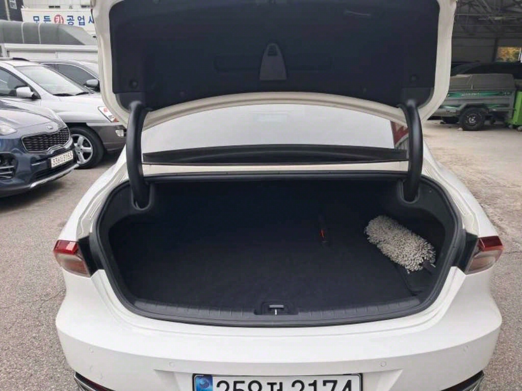 HYUNDAI Grandeur 2022 Blanco - Importación desde Corea - HF Imports Iquique - Foto 18