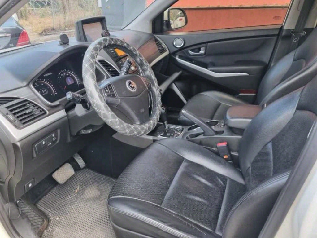 Ssangyong Korando - Vista 7