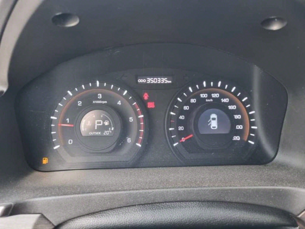 Ssangyong Korando - Vista 9