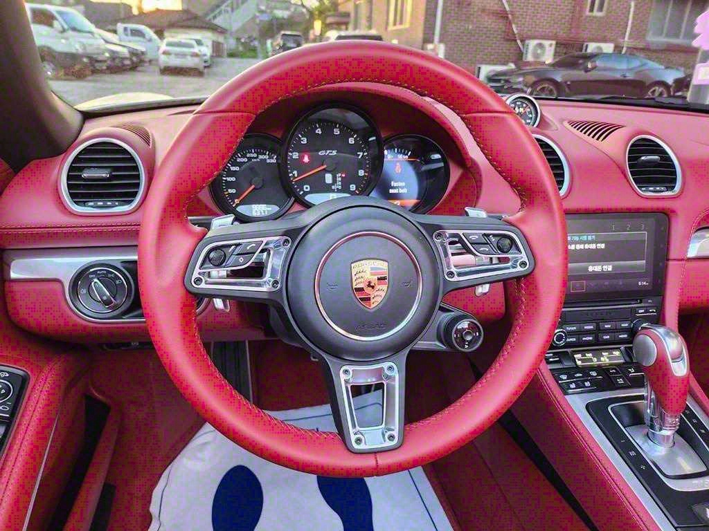 Porsche 718 - Vista 6