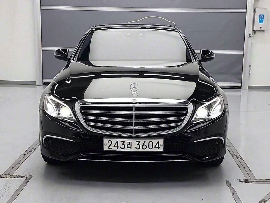 Mercedes Benz E class