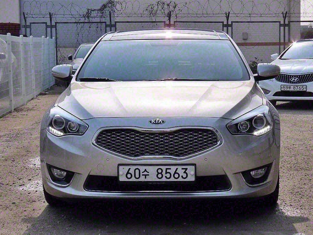 KIA K7