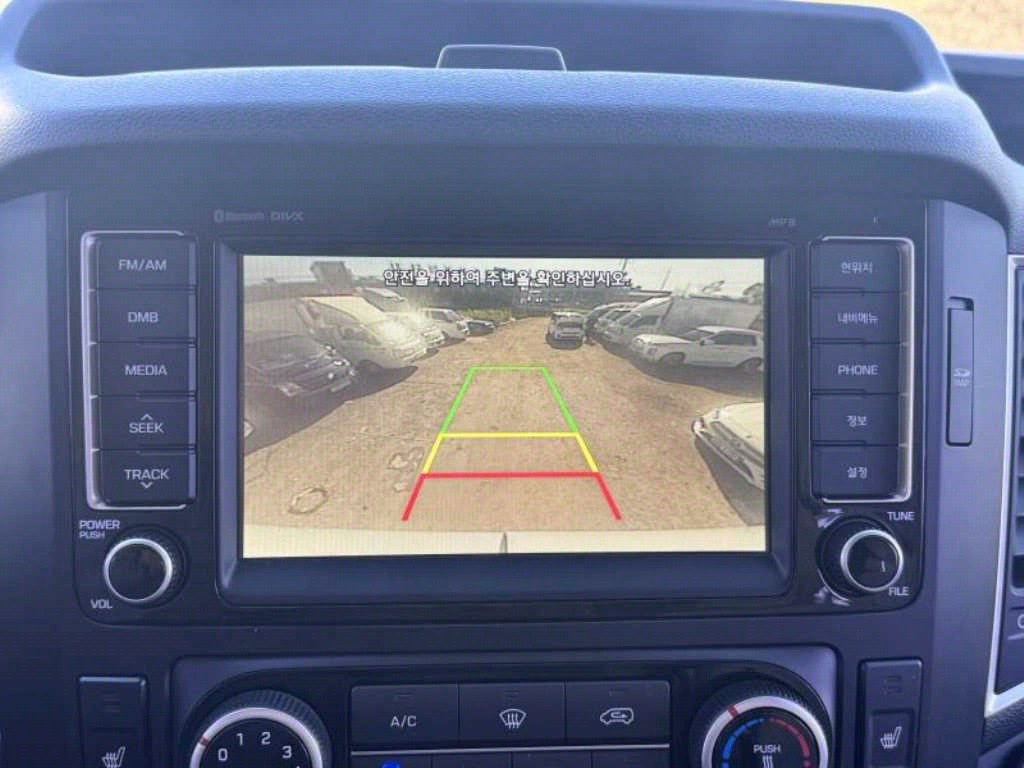 HYUNDAI Solati - Vista 12