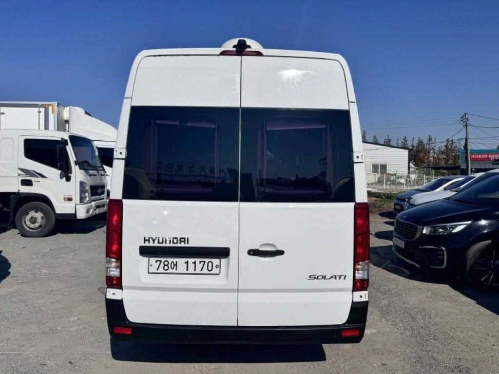 HYUNDAI Solati - Vista 4