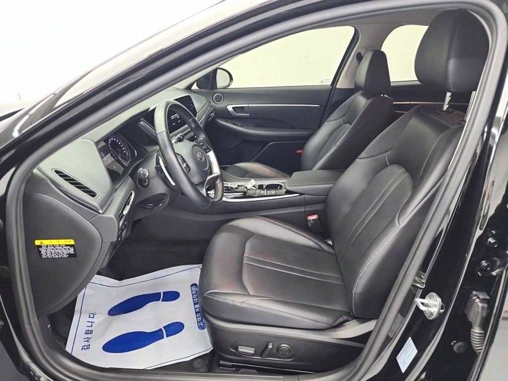 HYUNDAI Sonata - Vista 11