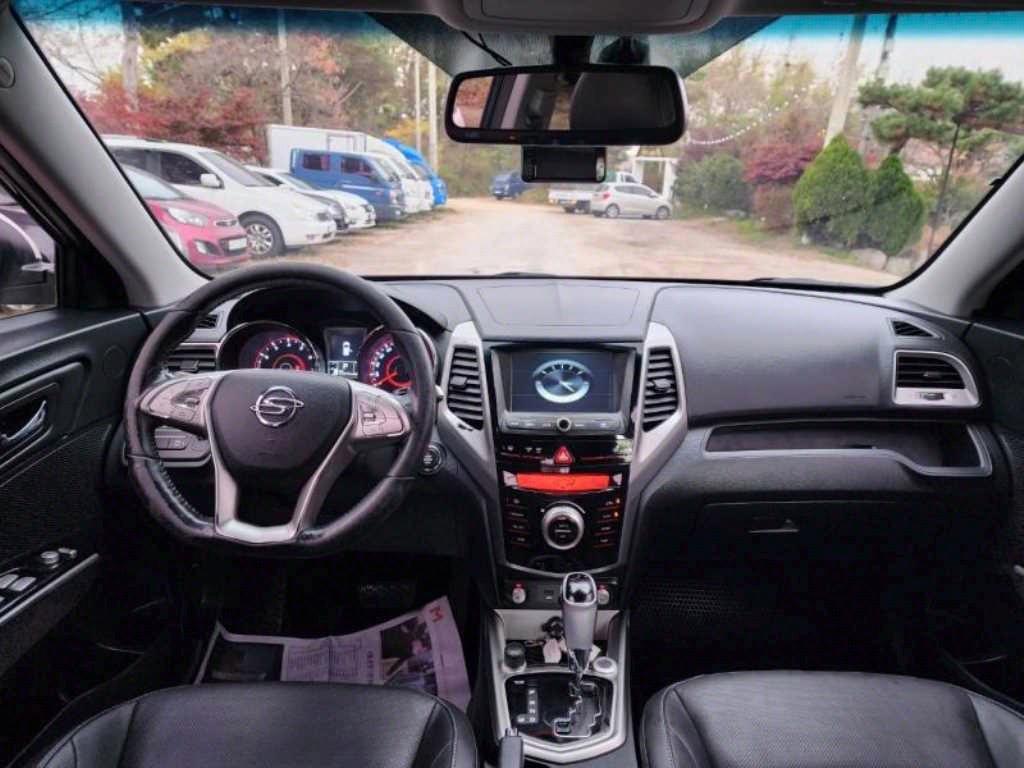 Ssangyong Tivoli 2015 Azul - Importación desde Corea - HF Imports Iquique - Foto 18