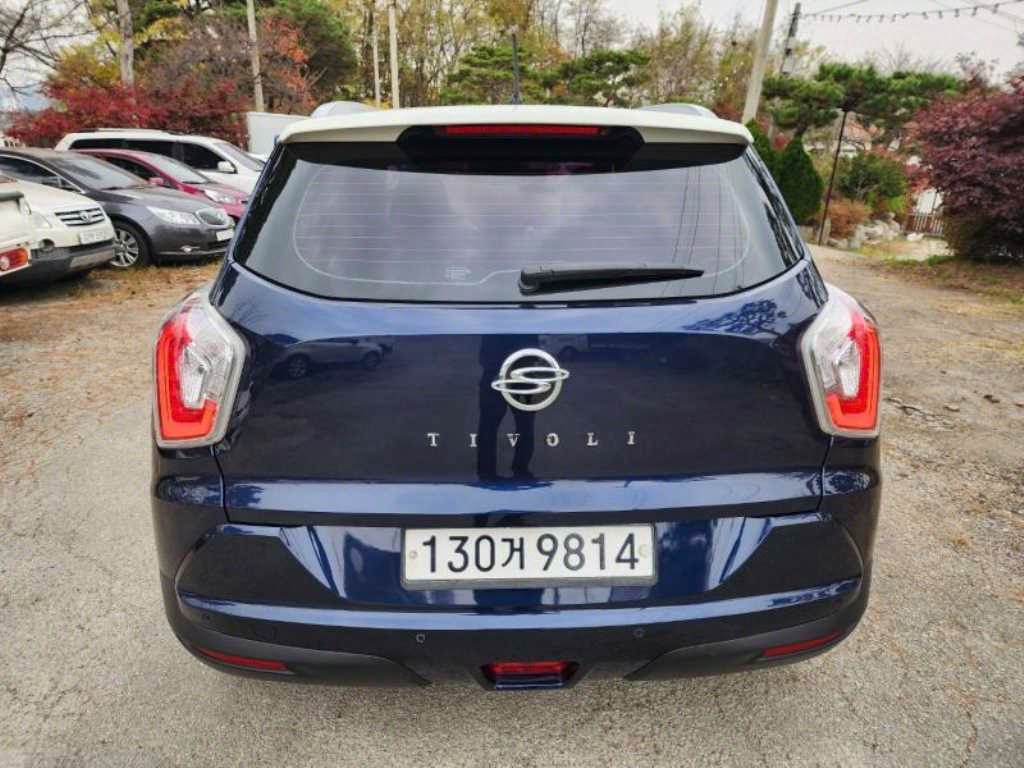 Ssangyong Tivoli - Vista 5