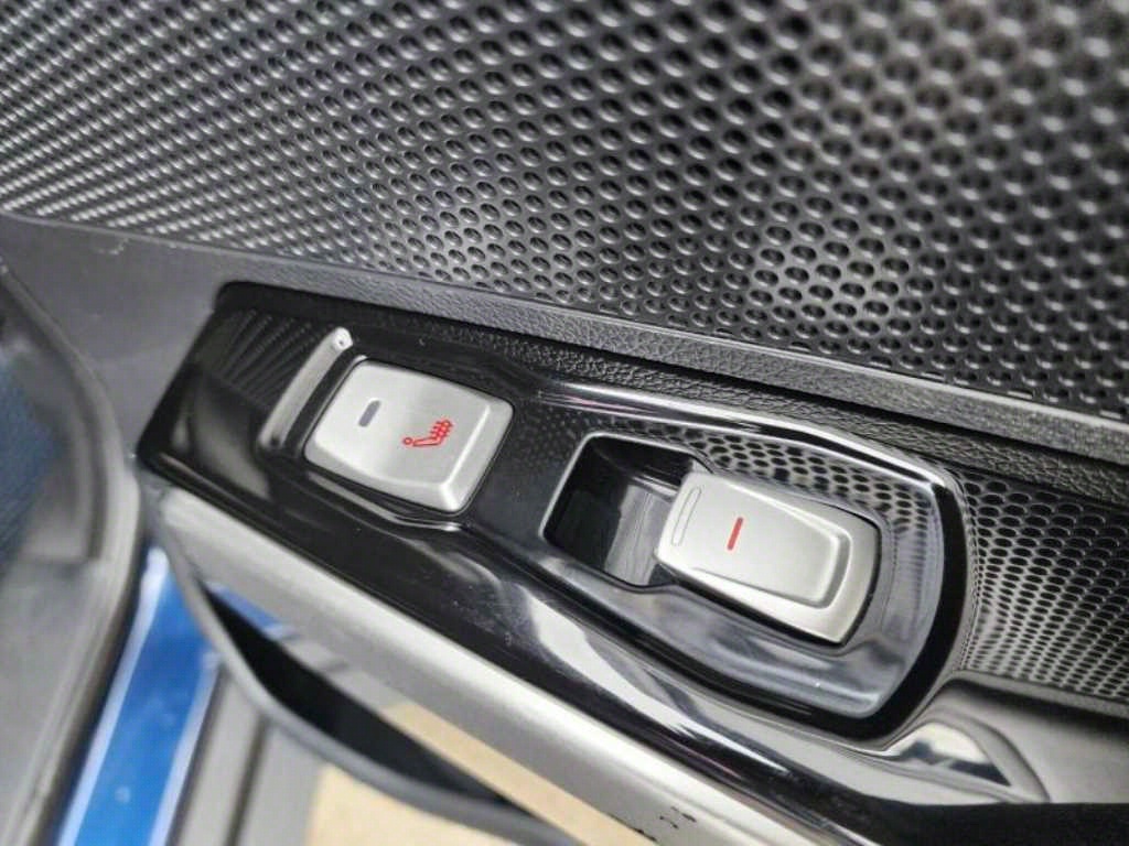 Ssangyong Tivoli 2015 Azul - Importación desde Corea - HF Imports Iquique - Foto 19