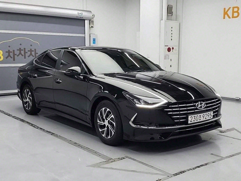 HYUNDAI Sonata - Vista 4