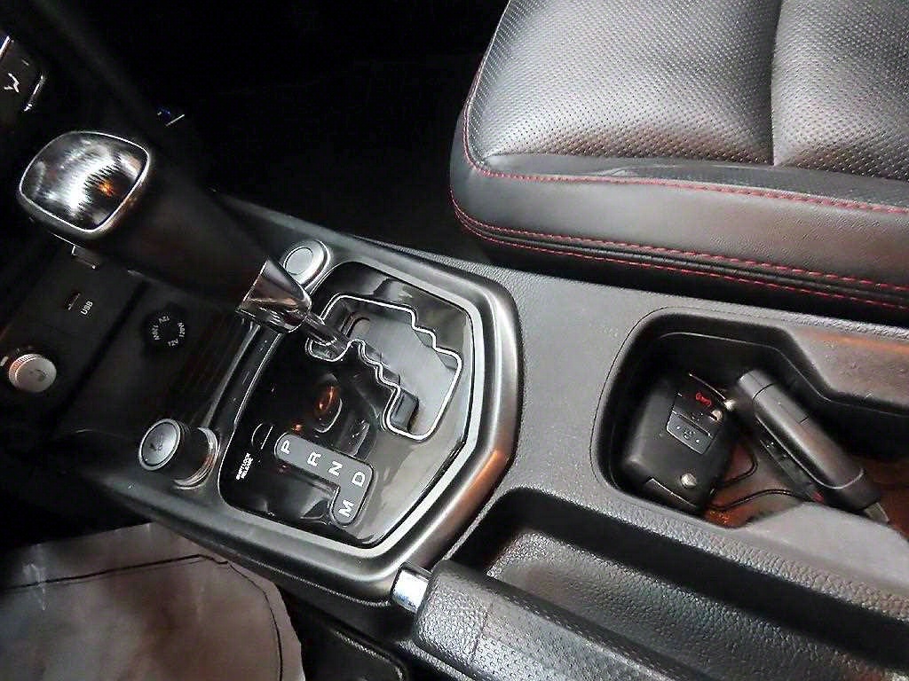 Ssangyong Tivoli - Vista 11