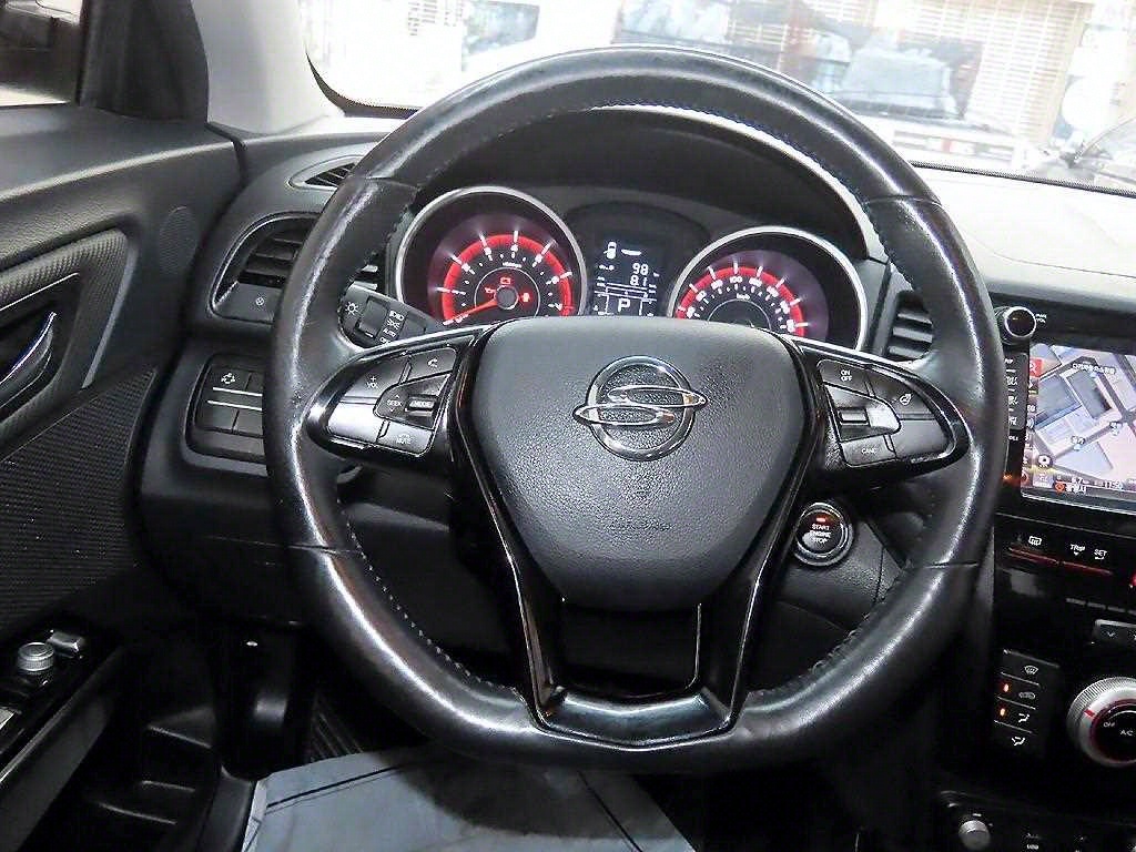 Ssangyong Tivoli 2016 Azul - Importación desde Corea - HF Imports Iquique - Foto 13