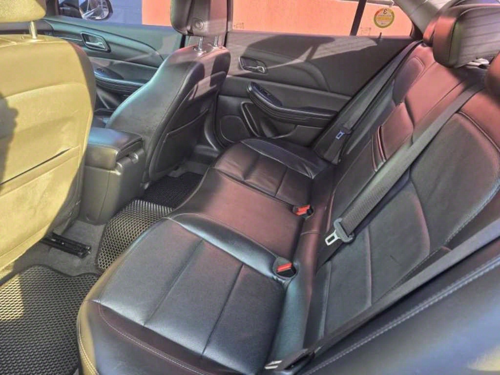 Chevrolet Malibu - Vista 8