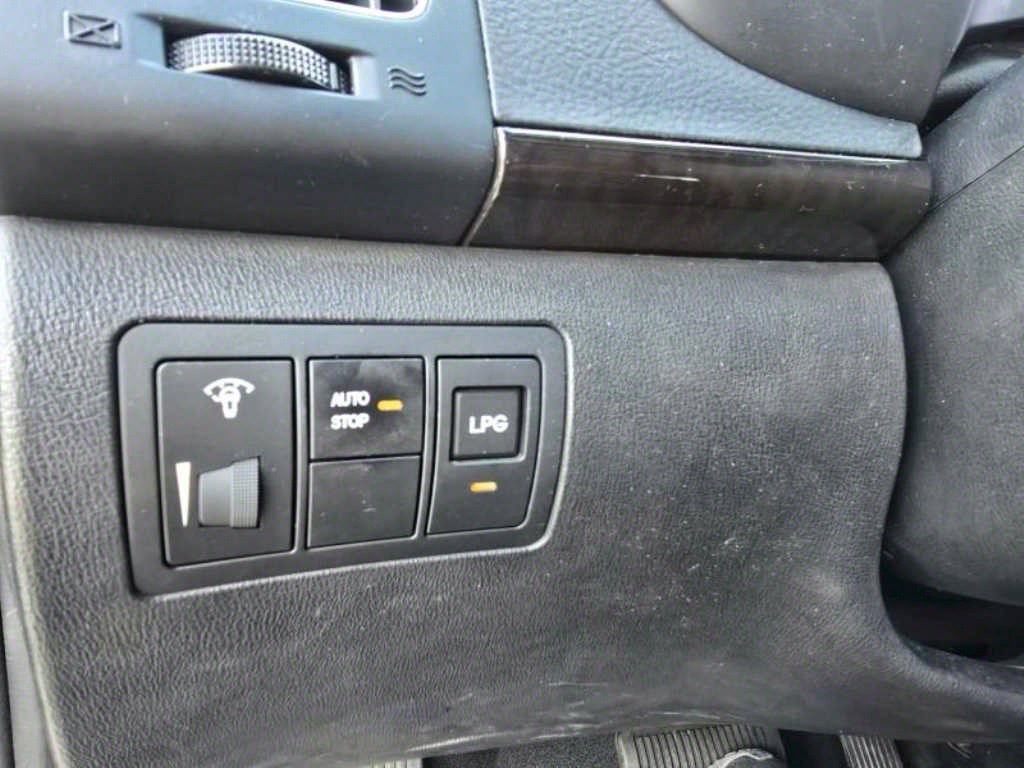 HYUNDAI Avante - Vista 11