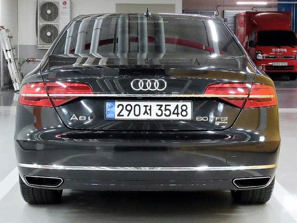 Audi A8 - Vista 4