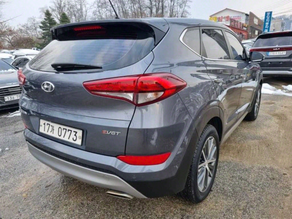 HYUNDAI Tucson - Vista 4