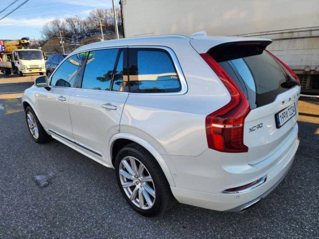 Volvo XC90 - Vista 5