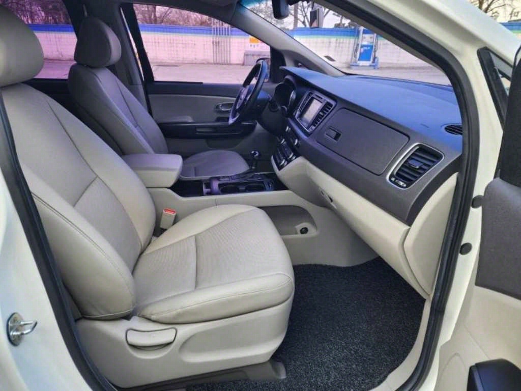KIA Carnival 2016 Blanco - Importación desde Corea - HF Imports Iquique - Foto 15