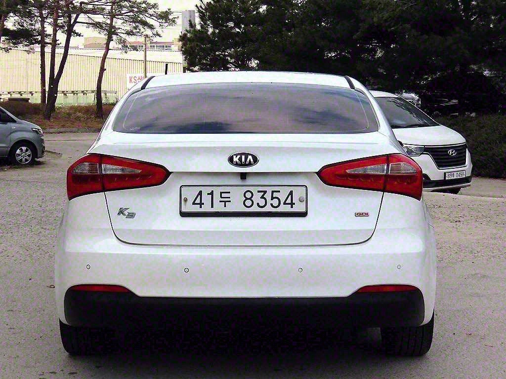 KIA K3 - Vista 4