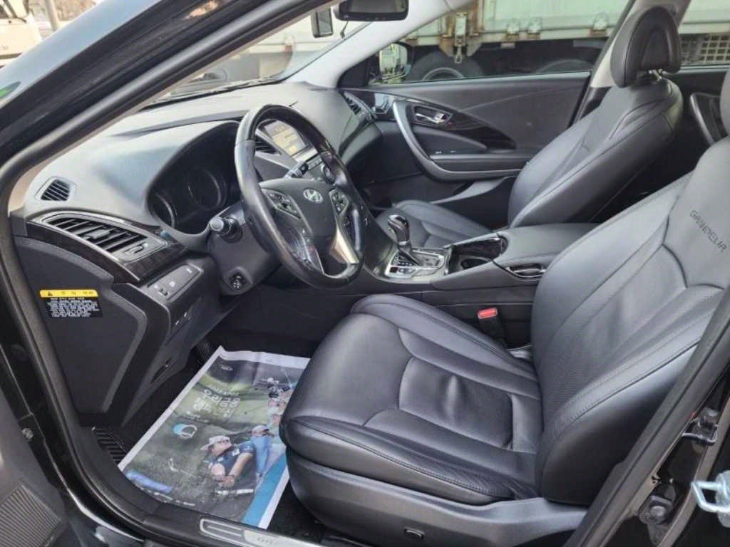 HYUNDAI Grandeur 2013 Negro - Importación desde Corea - HF Imports Iquique - Foto 15