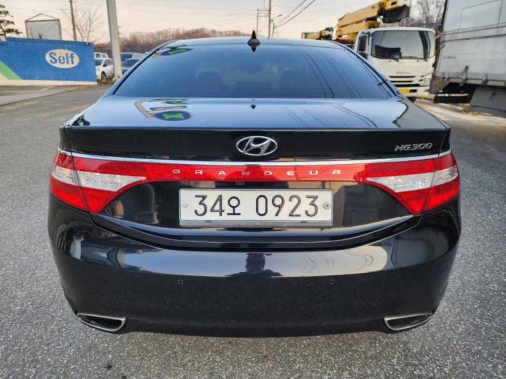 HYUNDAI Grandeur - Vista 4