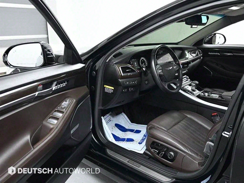 Genesis EQ900 - Vista 11