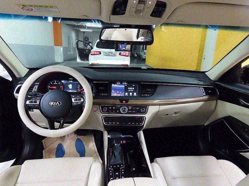 KIA K7 - Vista 7