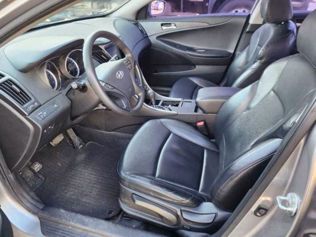 HYUNDAI Sonata - Vista 9