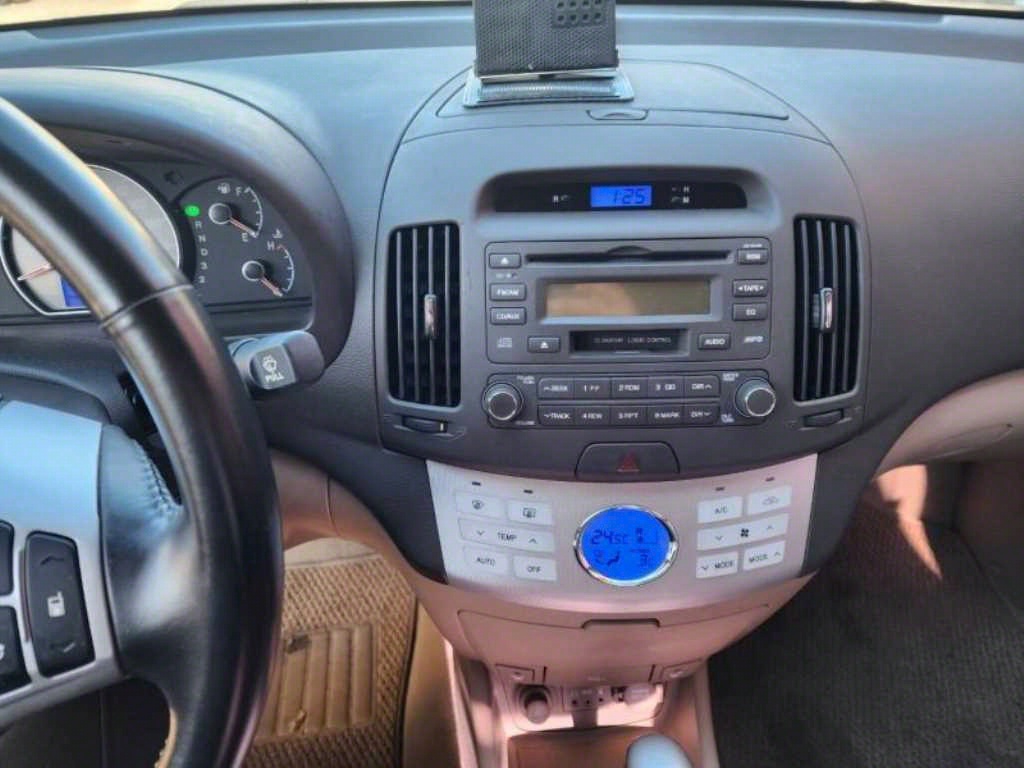 HYUNDAI Avante - Vista 12