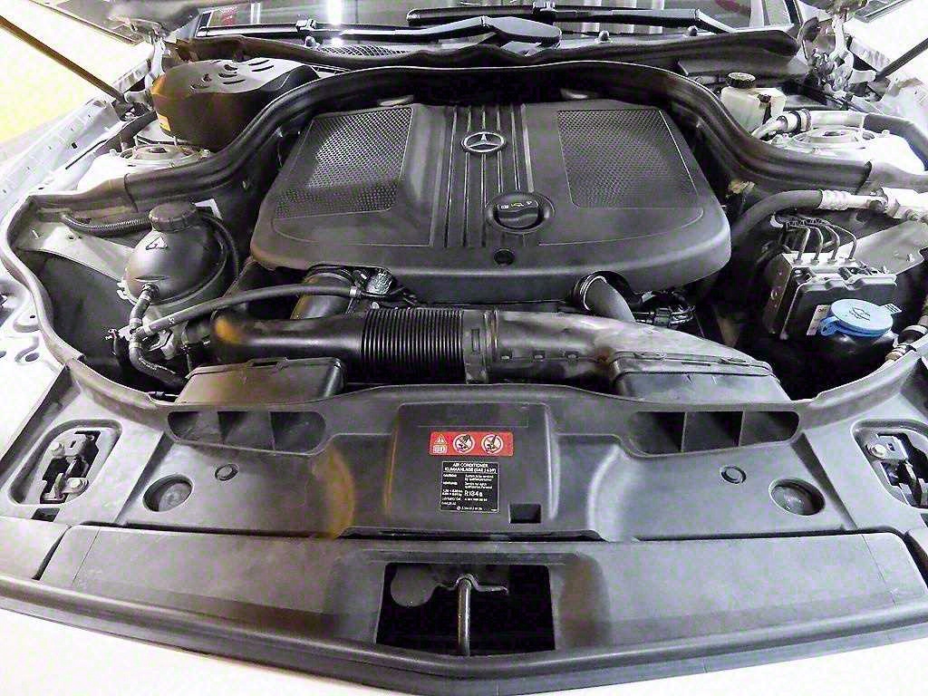 Mercedes Benz CLS Class 2014 Plateado - Importación desde Corea - HF Imports Iquique - Foto 20