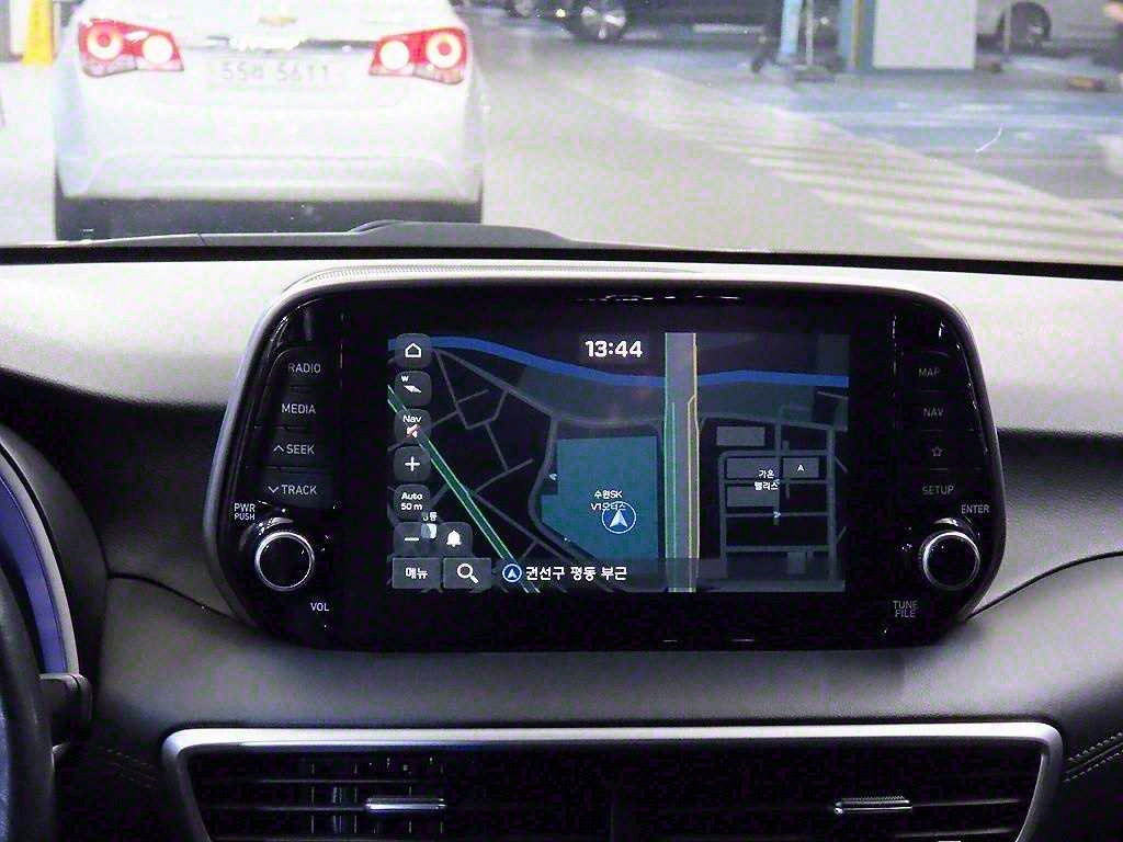 HYUNDAI Tucson 2019 Gris - Importación desde Corea - HF Imports Iquique - Foto 13