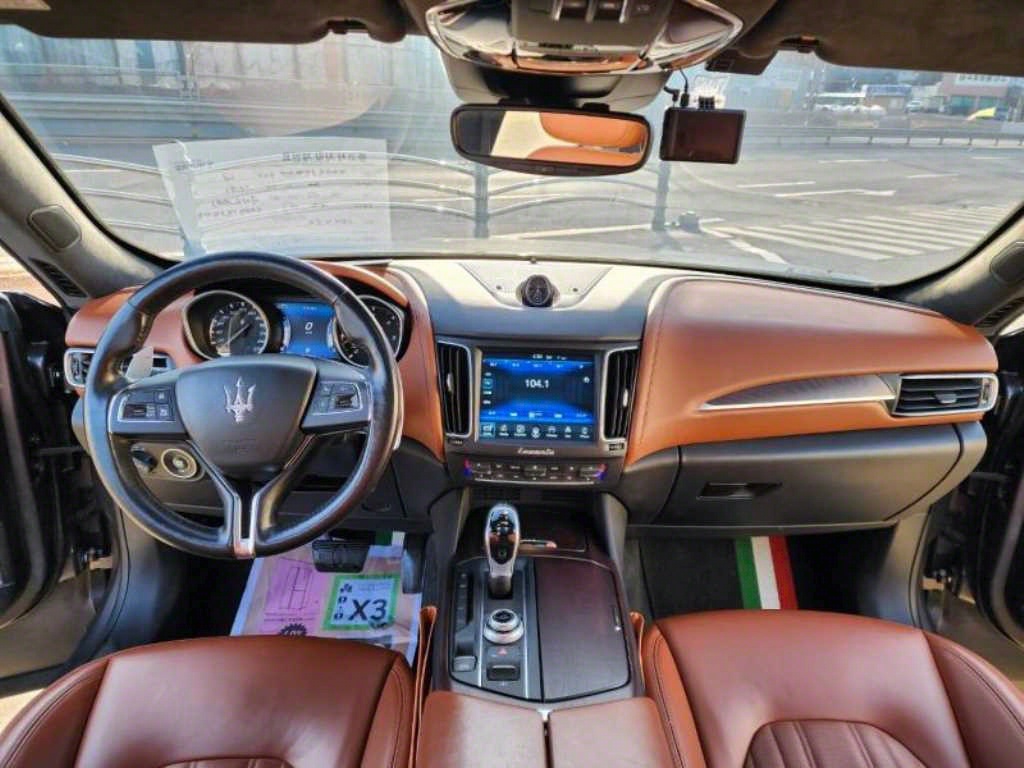 Maserati Levante - Vista 8