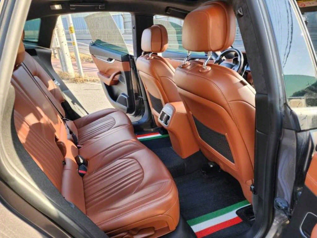 Maserati Levante - Vista 9