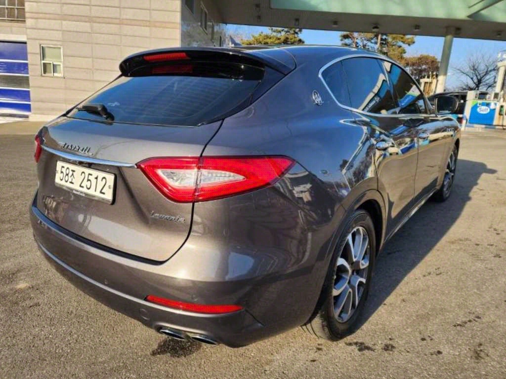 Maserati Levante - Vista 5