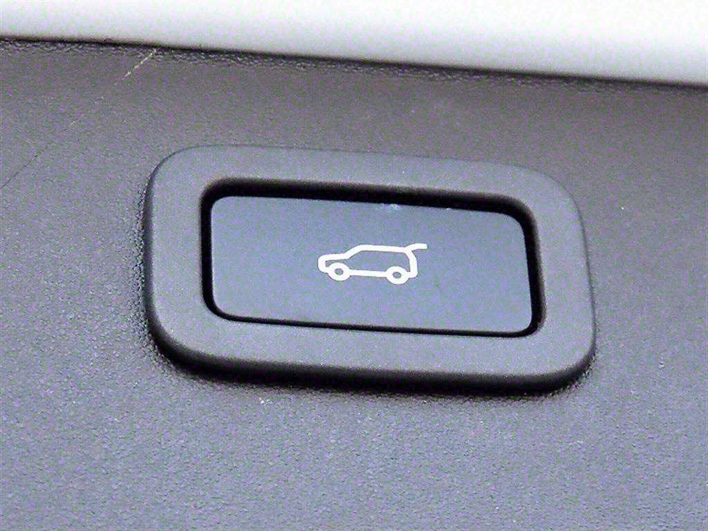 Land Rover Discovery Sports 2018 Blanco - Importación desde Corea - HF Imports Iquique - Foto 16