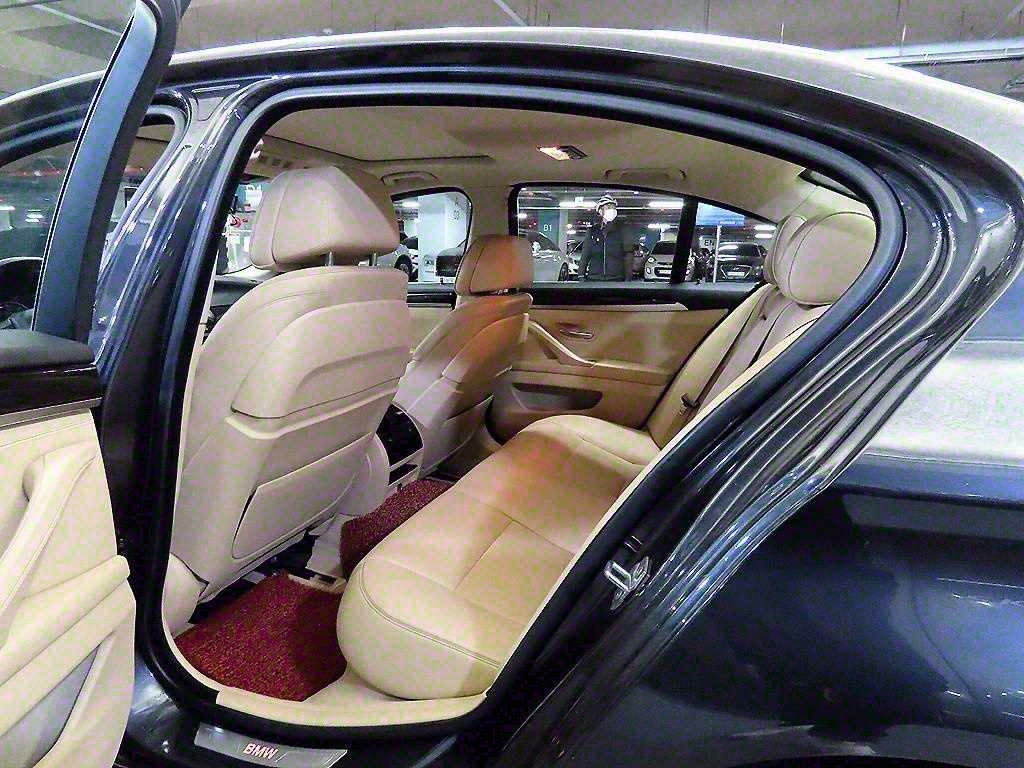 BMW 5 Series - Vista 7