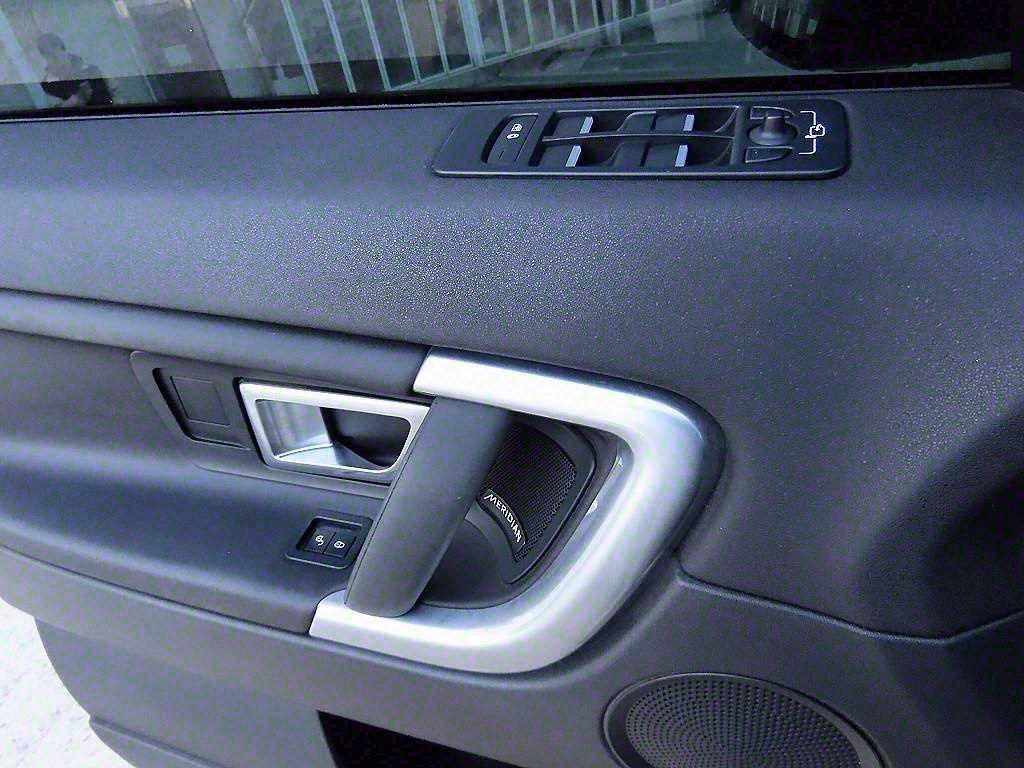 Land Rover Discovery Sports - Vista 11