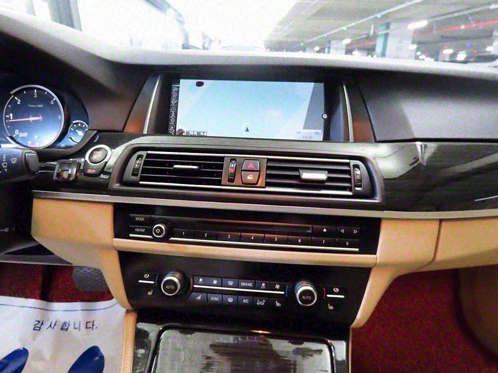 BMW 5 Series - Vista 11