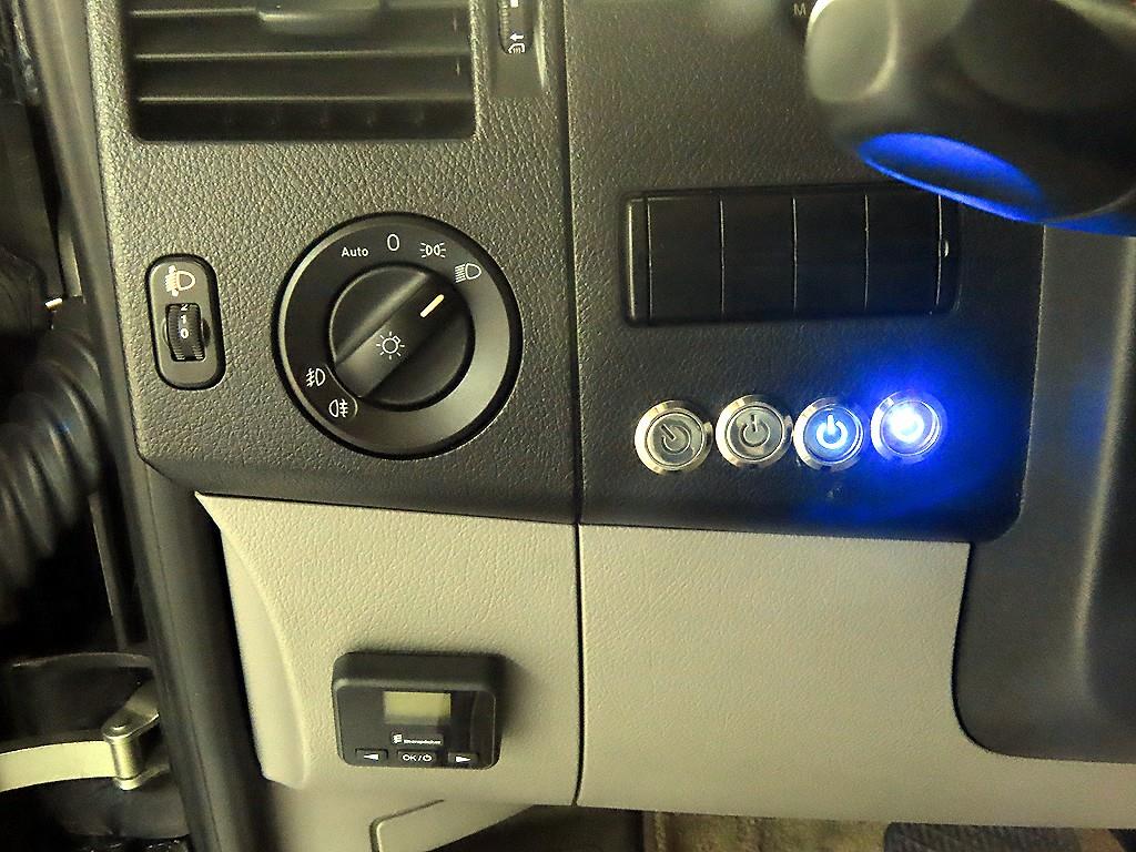 Mercedes Benz Sprinter 2014 Negro - Importación desde Corea - HF Imports Iquique - Foto 17