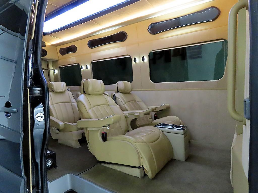 Mercedes Benz Sprinter - Vista 12