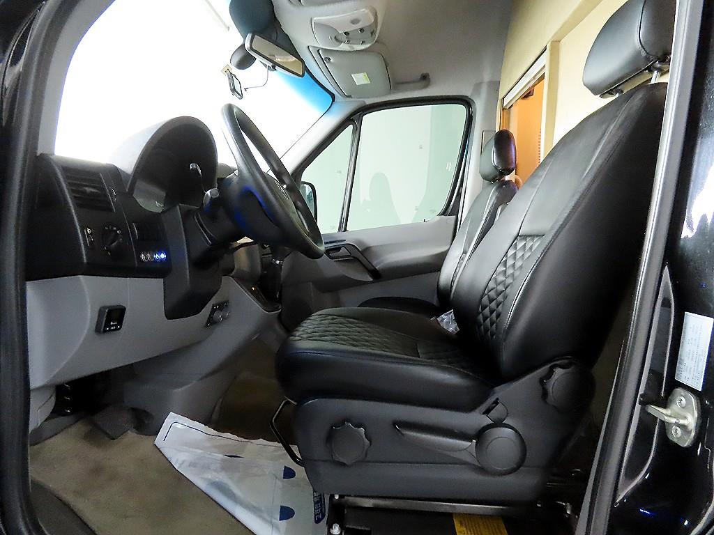 Mercedes Benz Sprinter - Vista 6