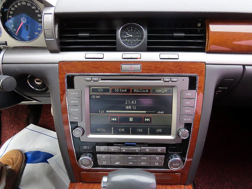 Volkswagen Phaeton 2012 the color of pearl - Importación desde Corea - HF Imports Iquique - Foto 14